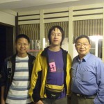 左到右：谢文鹏、我、陈栋华