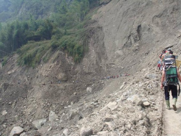 Landslide at Mt. Alishan area (by Mr. Hsiung from Lulin Obs.)